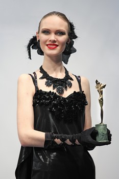 X      Russian Fashion Award